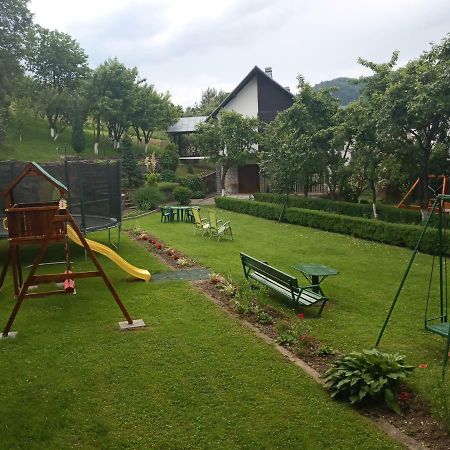 Casa Bota Hotel Vişeu de Sus Eksteriør billede